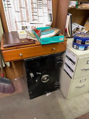 Sale Photo Thumbnail #73