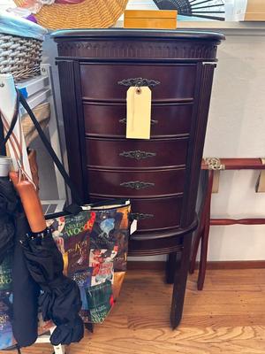 Sale Photo Thumbnail #481