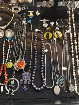 Sale Photo Thumbnail #96