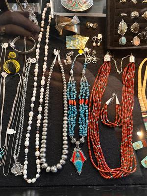 Sale Photo Thumbnail #97