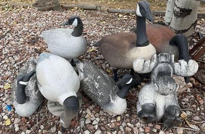 The Geese & The Moose Yard Animals