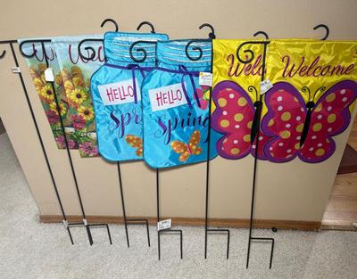 6 NWT Garden Flags