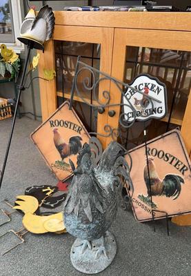Rooster & Chicken Patio & Yard Decor