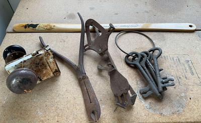 Antique & Vintage Implements