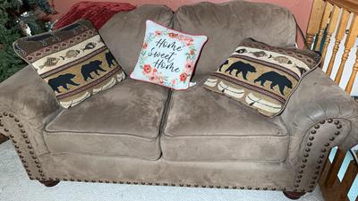 Loren Mitchell Yellowstone Collection Loveseat