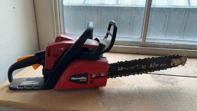 Homelite 14in Chainsaw