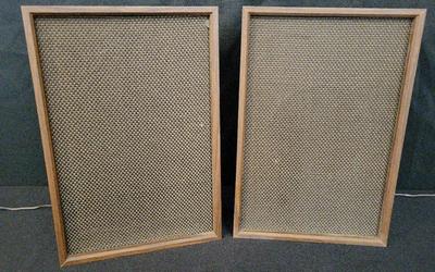 PAIR OF VINTAGE SPEAKERS