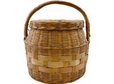 Vintage Round Hand-woven Natural Rattan Wicker Basket With Lid