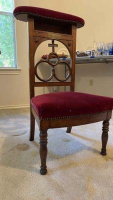 Kneeling chair