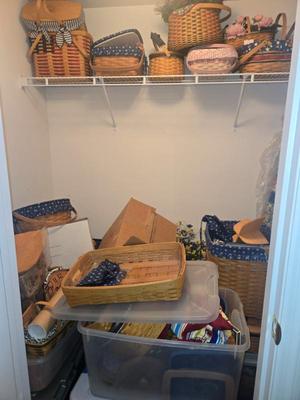 Sale Photo Thumbnail #14: Basket