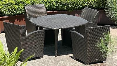 Brown jordan table chairs set