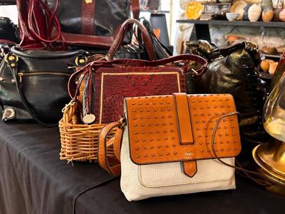 Sale Photo Thumbnail #184
