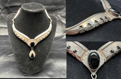 Sterling Silver Native American Style Necklace With Black Onyx Stones | 69g Total Weight