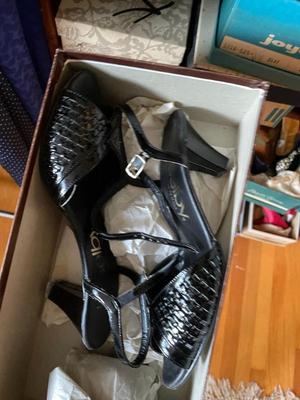 Sale Photo Thumbnail #114