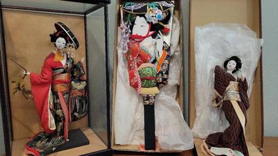 JAPANESE DOLLS 