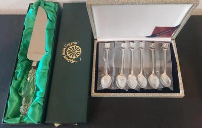 GALAWAY IRISH CRYSTAL CAKE SERVER AND MIKI MOTO SPOON COLLECTION 
