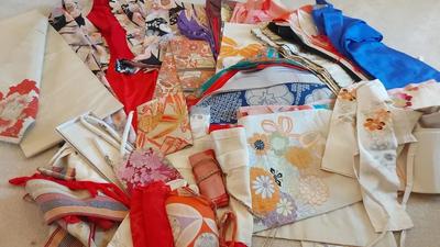 STUNNING VINTAGE JAPANESE FABRICS AND WOMENS CLOTHING