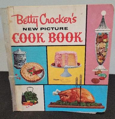 FIRST EDITION BETTY CROCKER'S COOK BOOK 