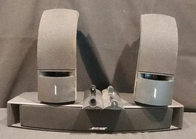 BOSE 161 SPEAKERS AND VCS-10 CENTER CHANNEL SPEAKER