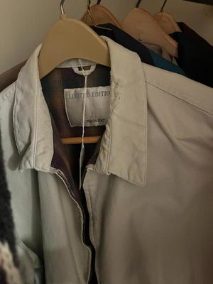 Sale Photo Thumbnail #398