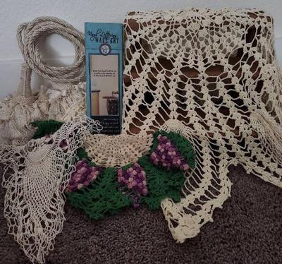 Doilies other decor