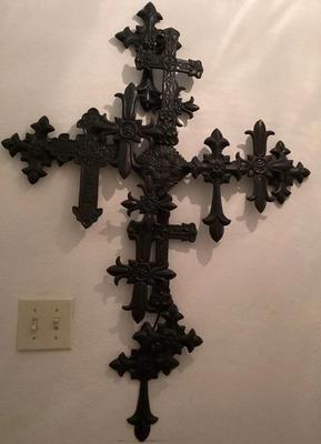Metal wall cross