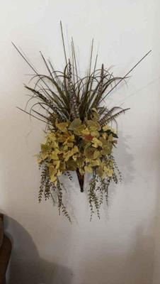 Decorative wall faux plant