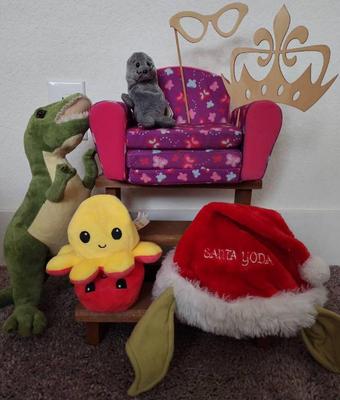 Plush toy lot a beanie baby t rex santa yoda props