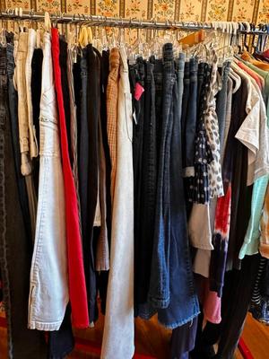 Sale Photo Thumbnail #377