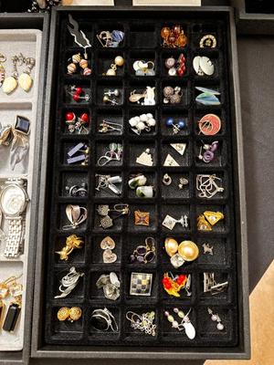 Sale Photo Thumbnail #38