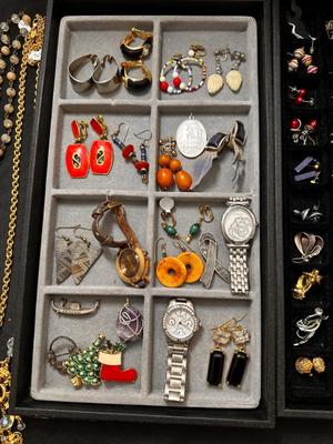 Sale Photo Thumbnail #37