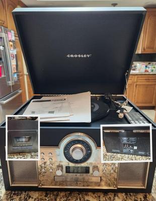 Crosley Turntable and Cassette