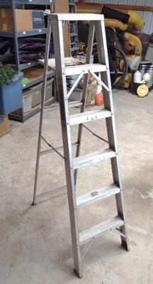 Sale Photo Thumbnail #607: 6' Aluminum Step Ladder
