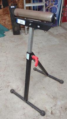 Sale Photo Thumbnail #609: Wolfcraft Roller Support Stand