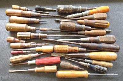 Sale Photo Thumbnail #171: Vintage Wooden Handle Screwdrivers