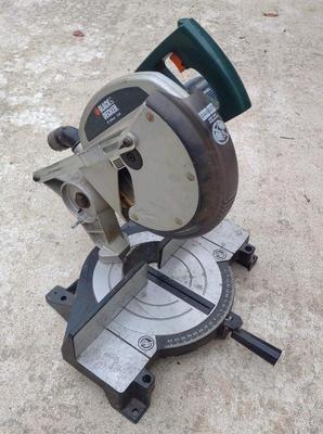 Sale Photo Thumbnail #158: Black & Decker Miter Saw