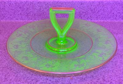 Sale Photo Thumbnail #61: Uranium Glass & Gold Center Handle Serving Tray