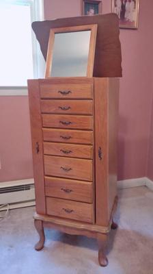 Sale Photo Thumbnail #324: 8 Drawer Oak Jewelry Cabinet / Armoire