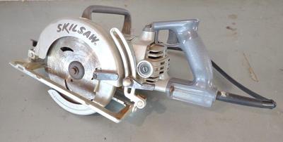 Sale Photo Thumbnail #145: Skil Circular Saw HD77 - 7 1/4" Worm Drive (works)