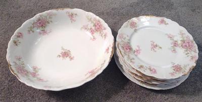 Sale Photo Thumbnail #389: Theodore Haviland Limoges Porcelain China Set
