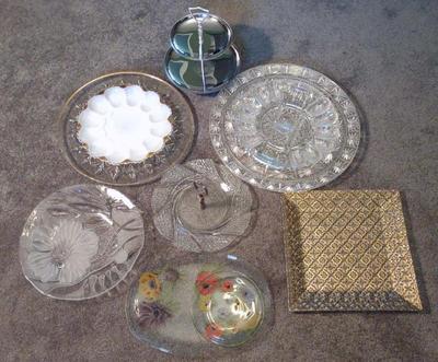 Sale Photo Thumbnail #535: Serving Trays & Glass Platters (Egg Trays, 2 Tier)