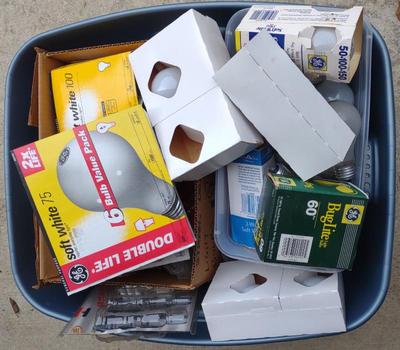 Sale Photo Thumbnail #281: Tote of Light Bulbs