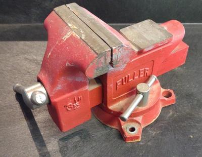 Sale Photo Thumbnail #165: Fuller 3 1/2" Swivel Bench Vise