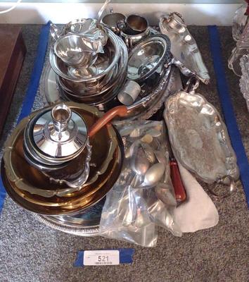 Sale Photo Thumbnail #525: Lot of Silverplate Serveware & Platters / Trays