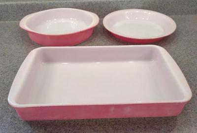 Sale Photo Thumbnail #369: 3 Flamingo Pink Pyrex Baking Dishes