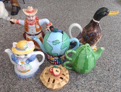 Sale Photo Thumbnail #496: Figural Teapots