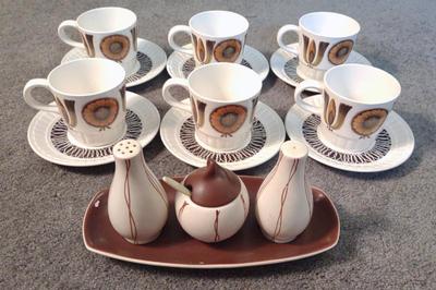 Sale Photo Thumbnail #461: Mid Century Carltonware Set w/ Tea Cups & Saucers