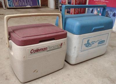 Sale Photo Thumbnail #614: 1 Coleman 8qt & 1 Rubbermaid 12qt Cooler