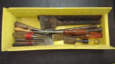 Sale Photo Thumbnail #180: Vintage Chisel Assortment