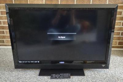Sale Photo Thumbnail #404: 37" Vizio Television E370VL LCD HDTV (Works)